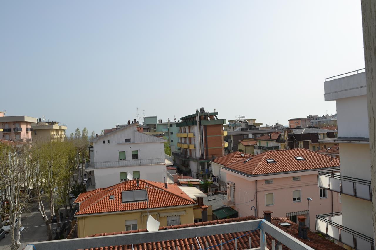 Hotel Britta Rimini Buitenkant foto